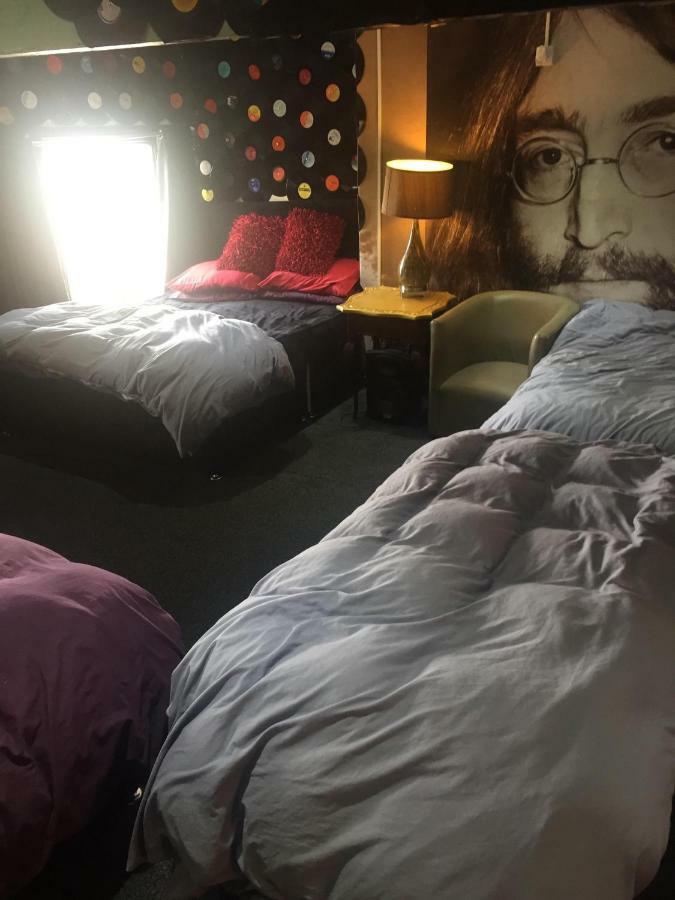 Liverpool Party Pad Hotel Eksteriør billede